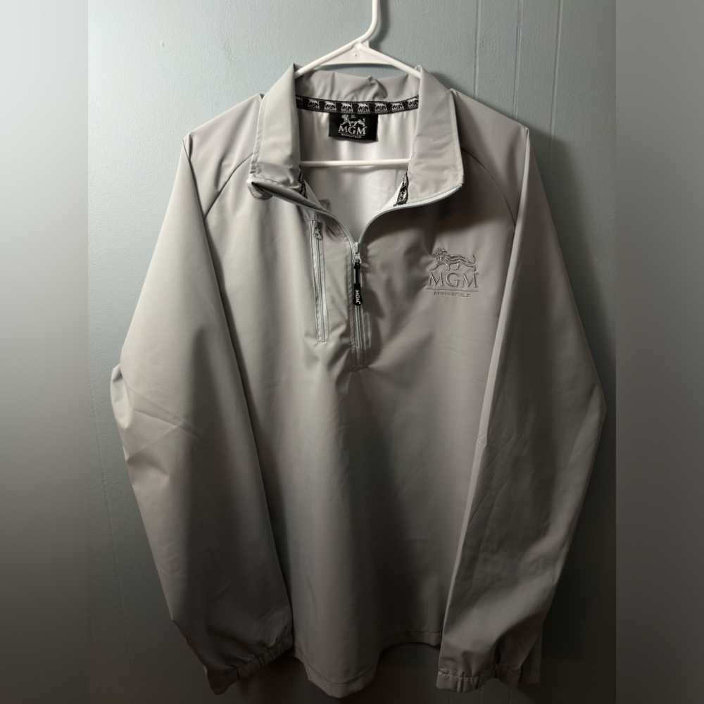 Mens MGM Windbreaker Pullover, Size XL. Light Gray. Brand new.